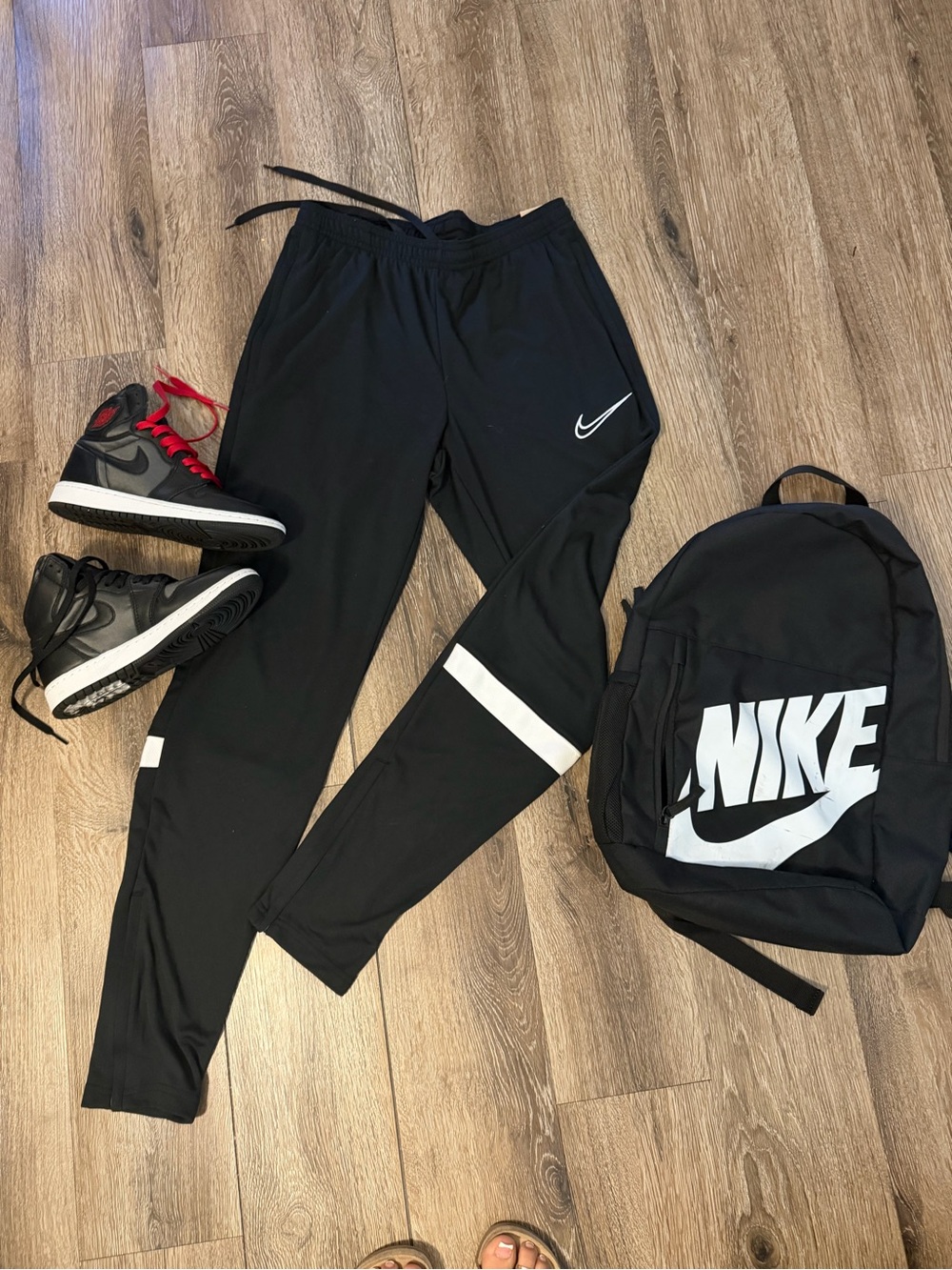 🖤 Nike Dri-FIT Jogger Bundle Men’s S+ Backpack + Jordan High Tops